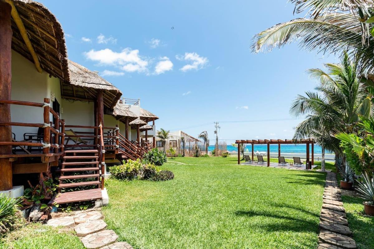 Villa With Ocean View, Pool, Restaurant And Rooftop Isla Mujeres Exterior foto